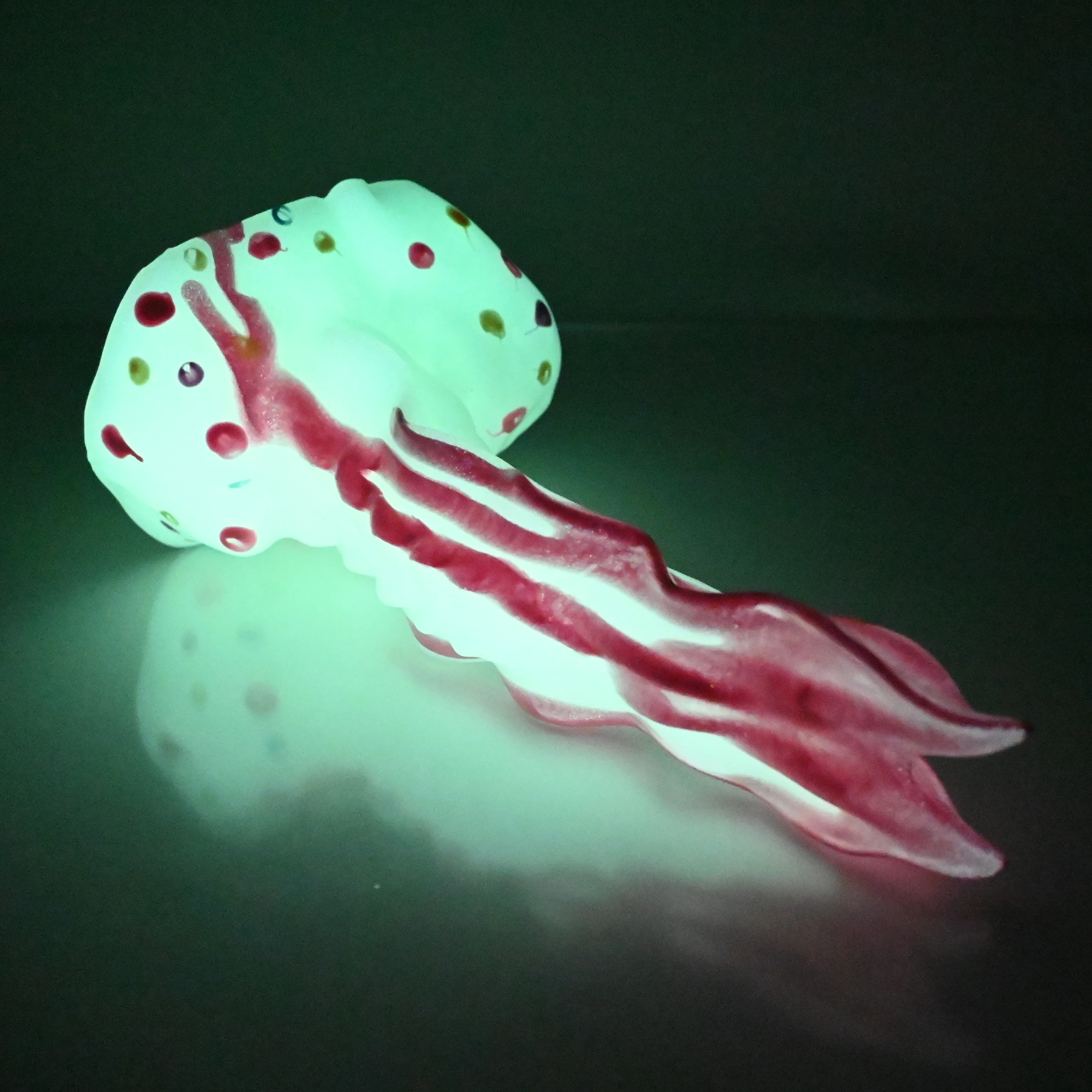 V2SFK88 Snark's Maw Small 0030 UV GITD - Image 4