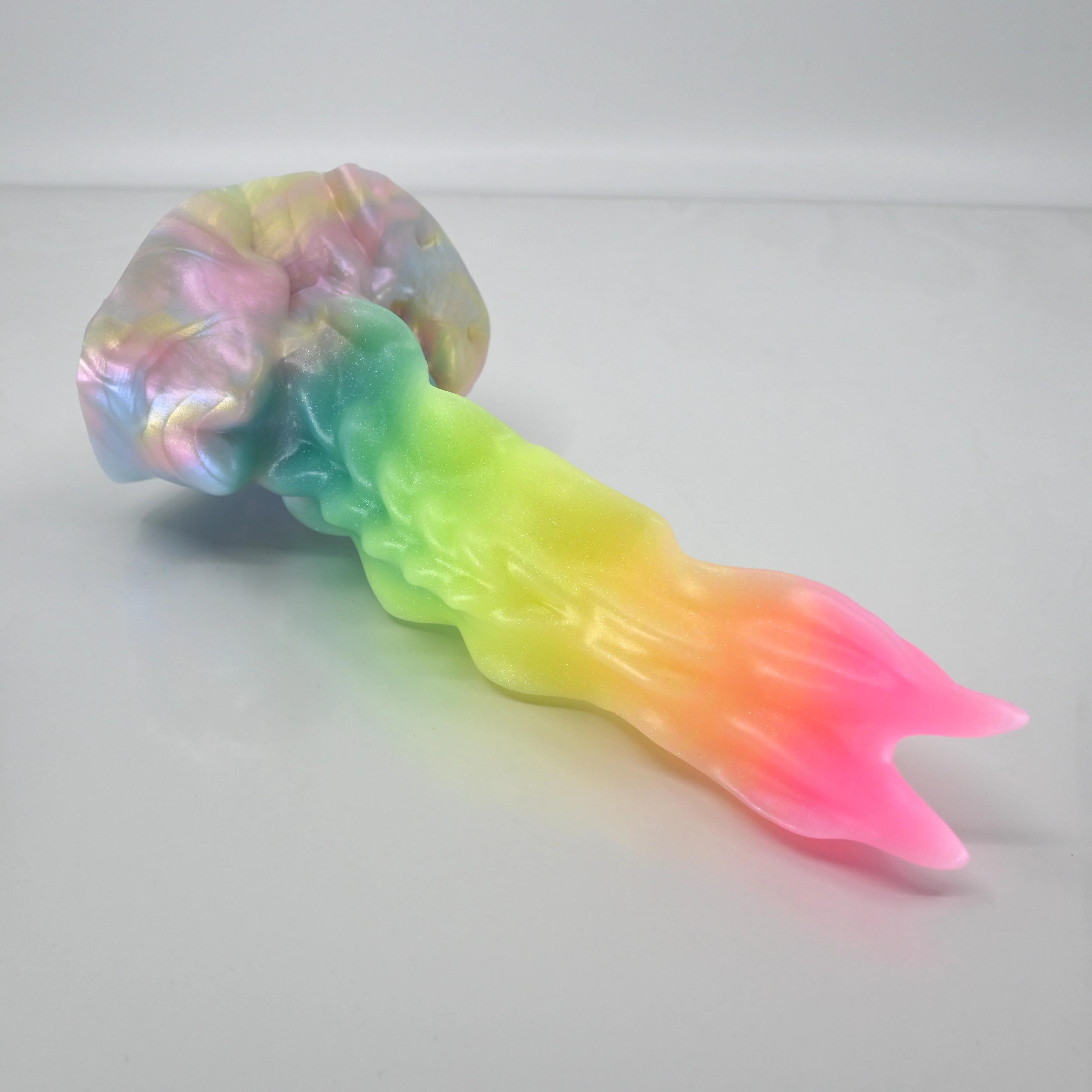 V2MBQ45 Snark's Maw Small 0050 UV GITD - Image 2