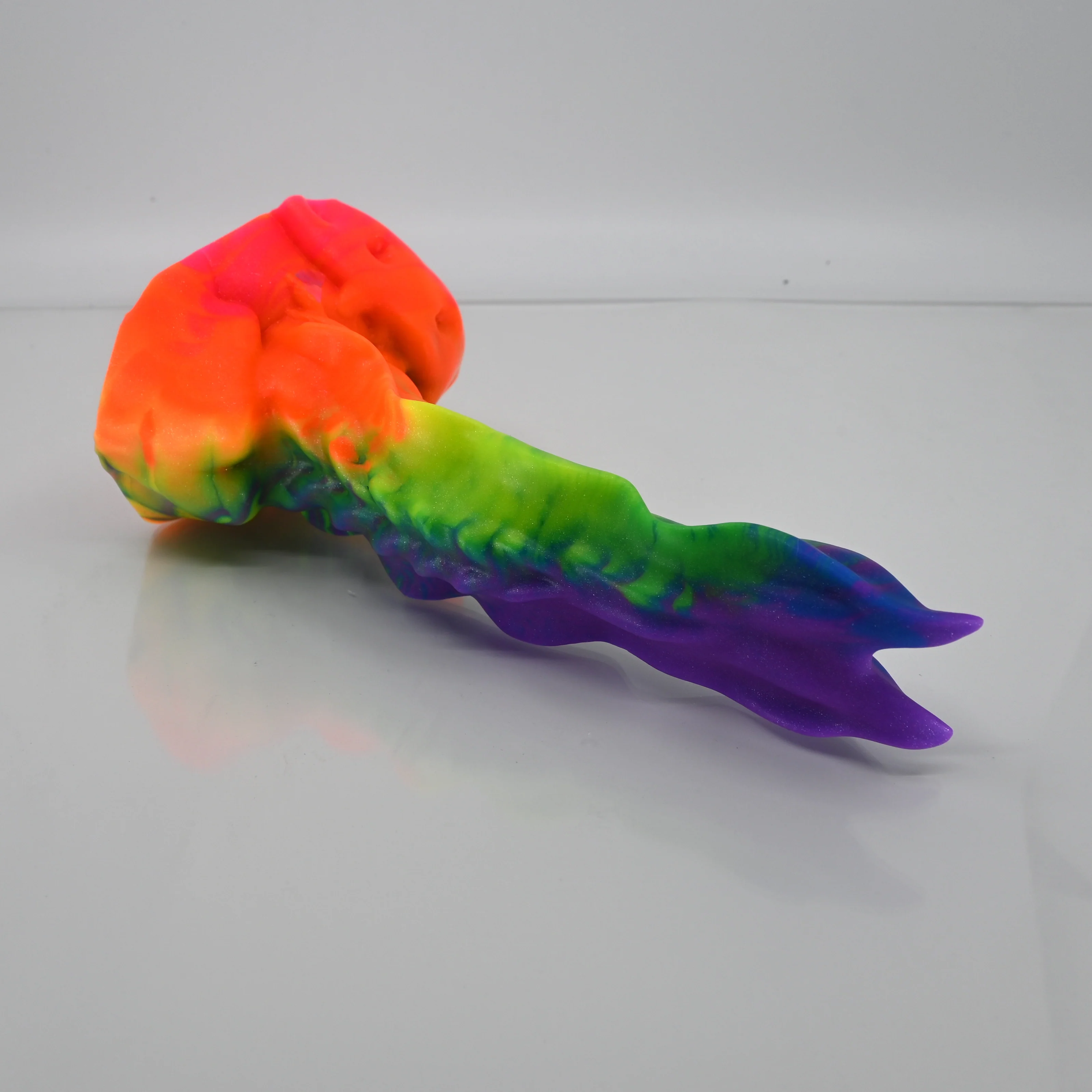 V2MCE41 Snark's Maw Small 0050 UV GITD - Image 2