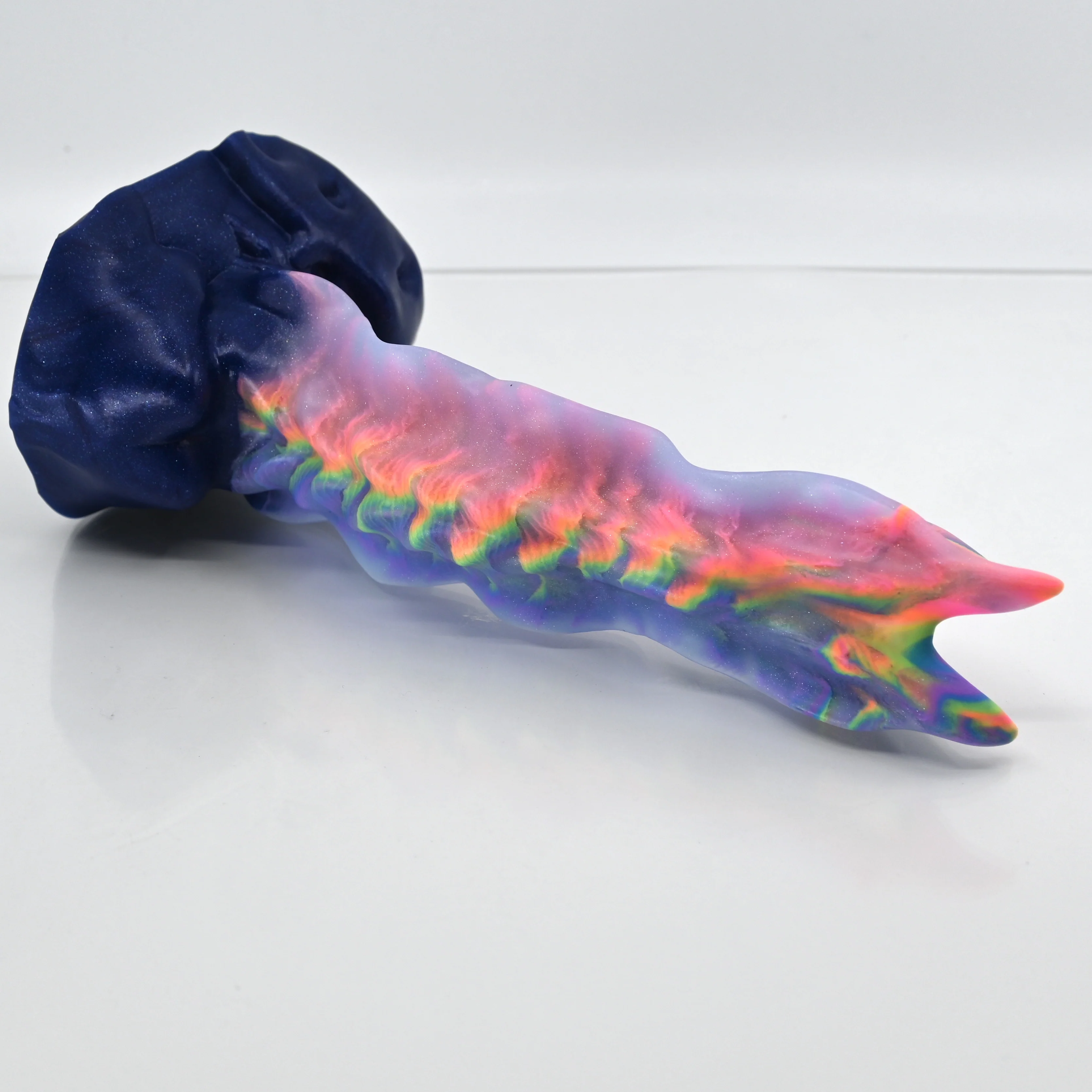 V2SCF93 Snark's Maw Small 0030 UV GITD - Image 2