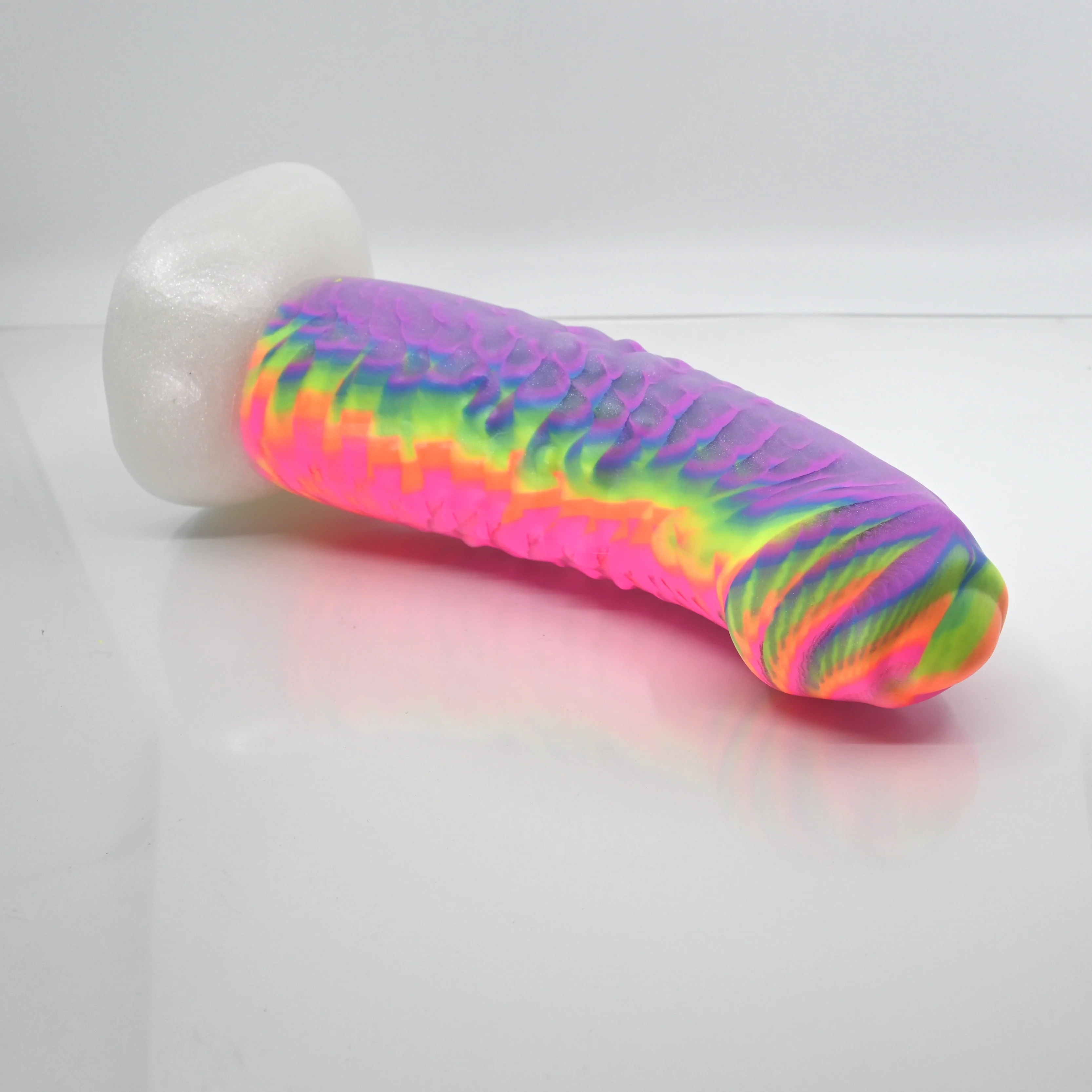 T4SCJ65 Titan Large 0030 UV GITD