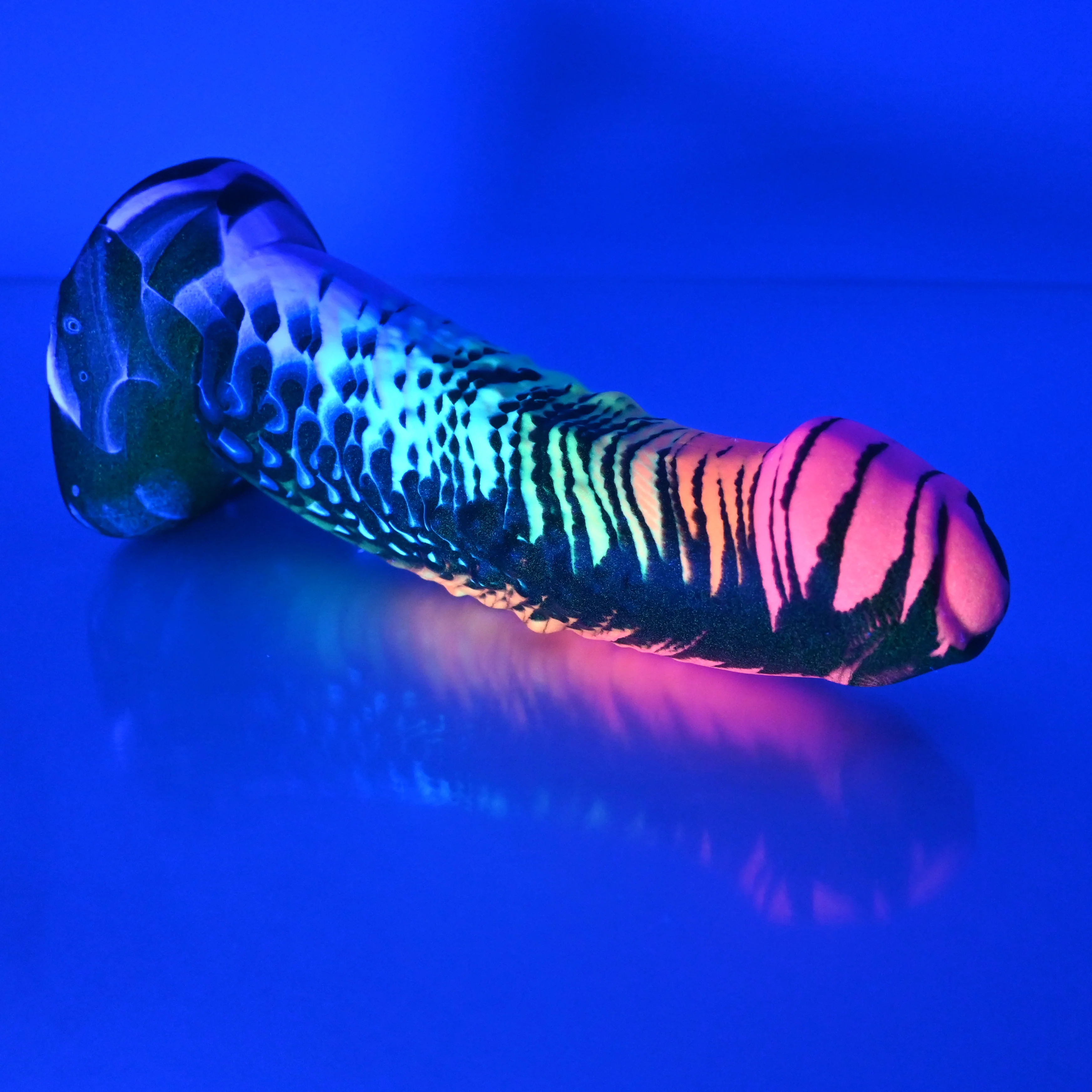 T3SCQ56 Titan Medium 0030 UV GITD - Image 3