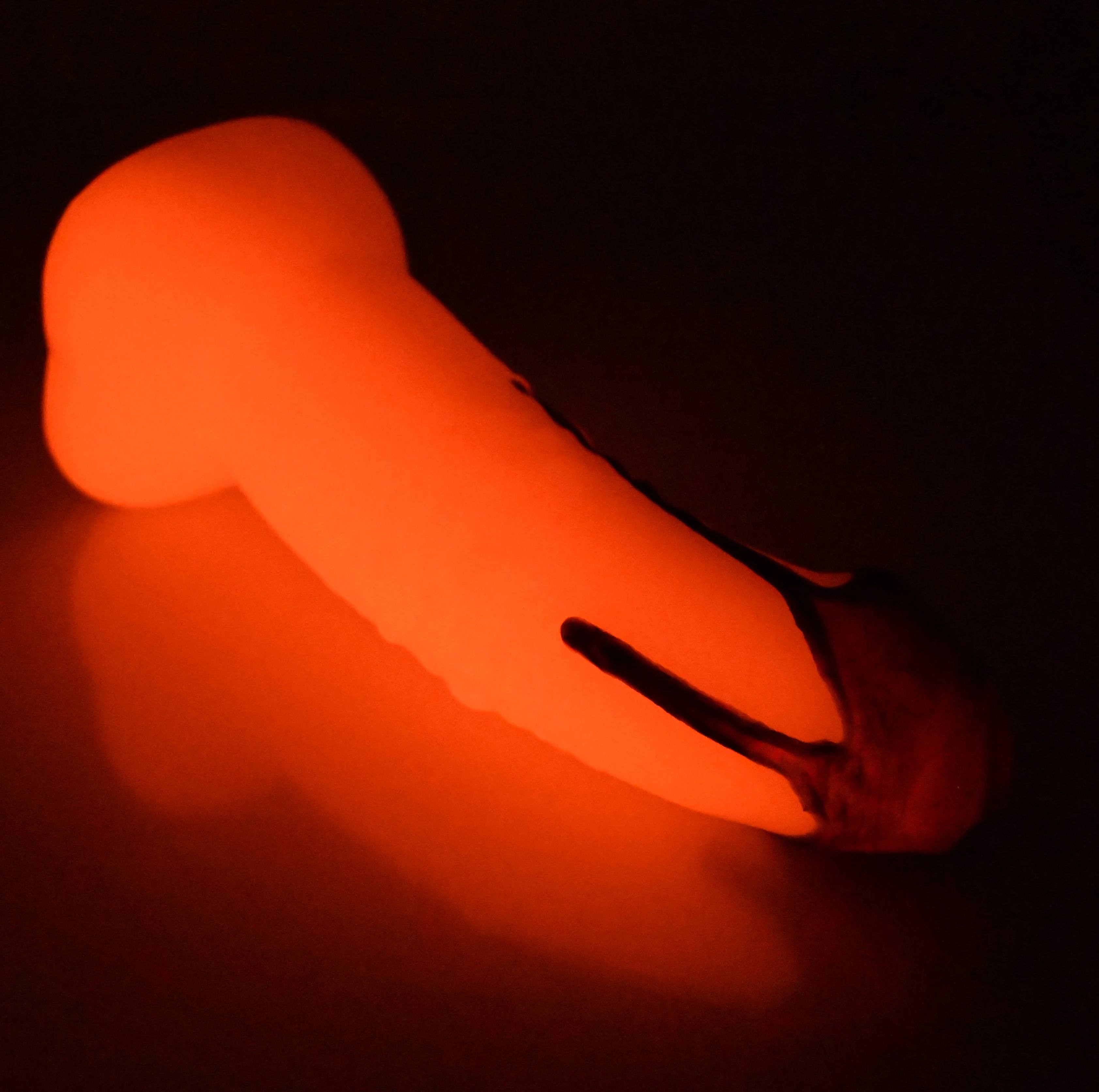 T2MEL82 Titan Small 0050 UV GITD - Image 4