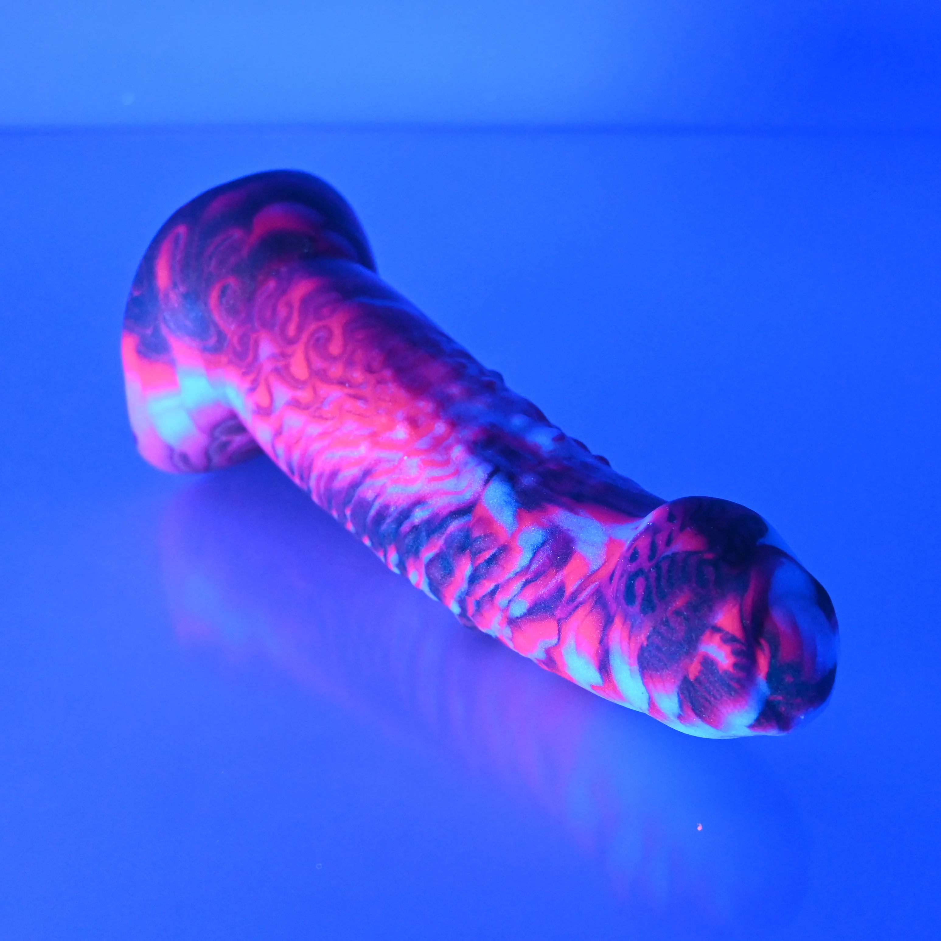 T2MBQ35 Titan Small 0050 UV GITD - Image 3