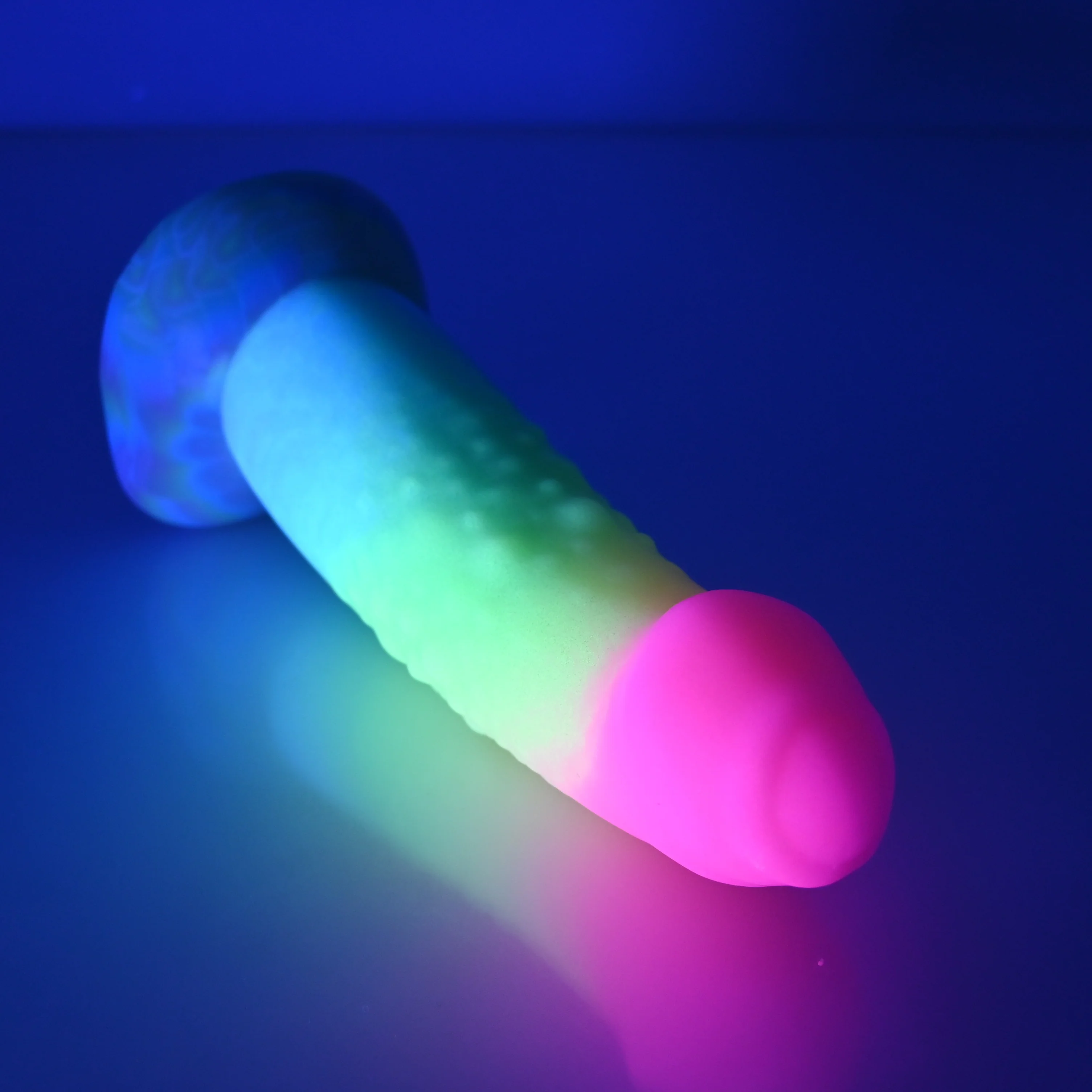 T2MBQ34 Titan Small 0050 UV GITD - Image 3