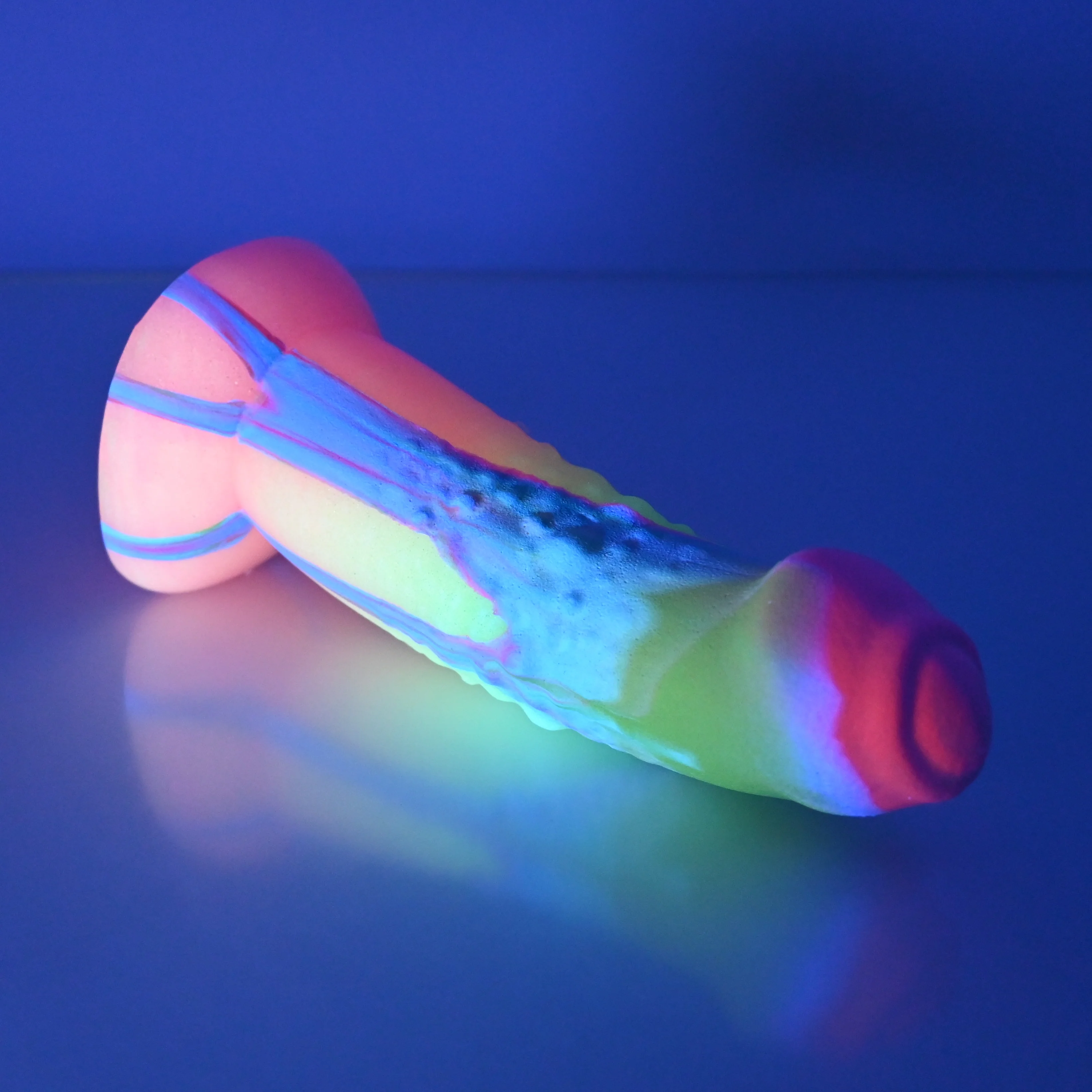 T2SFG28 Titan Small 0030 UV GITD - Image 3