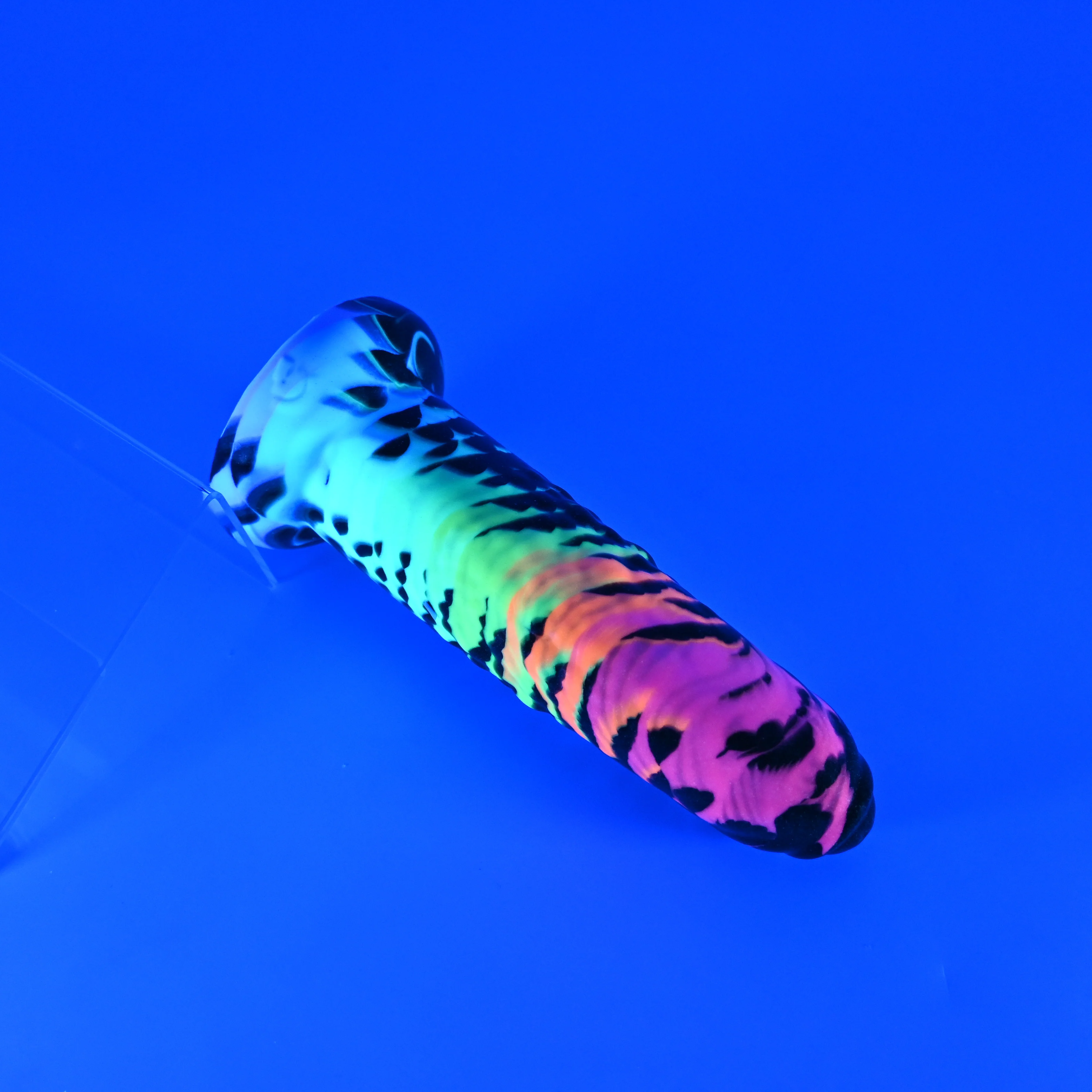 T2SHV54 Titan Small 0030 UV GITD - Image 2