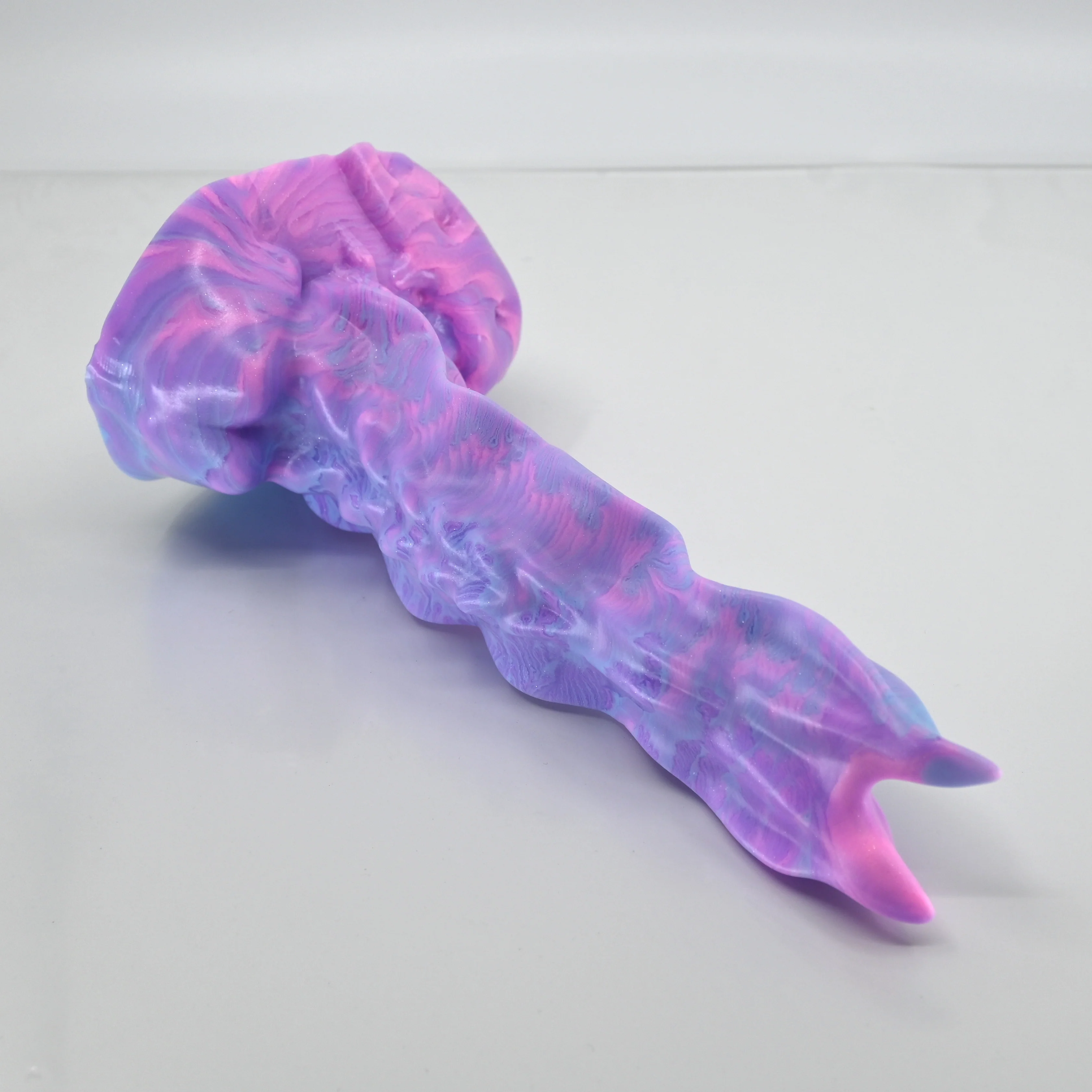 V2MBG18 Snark's Maw Small Medium UV GITD - Image 2