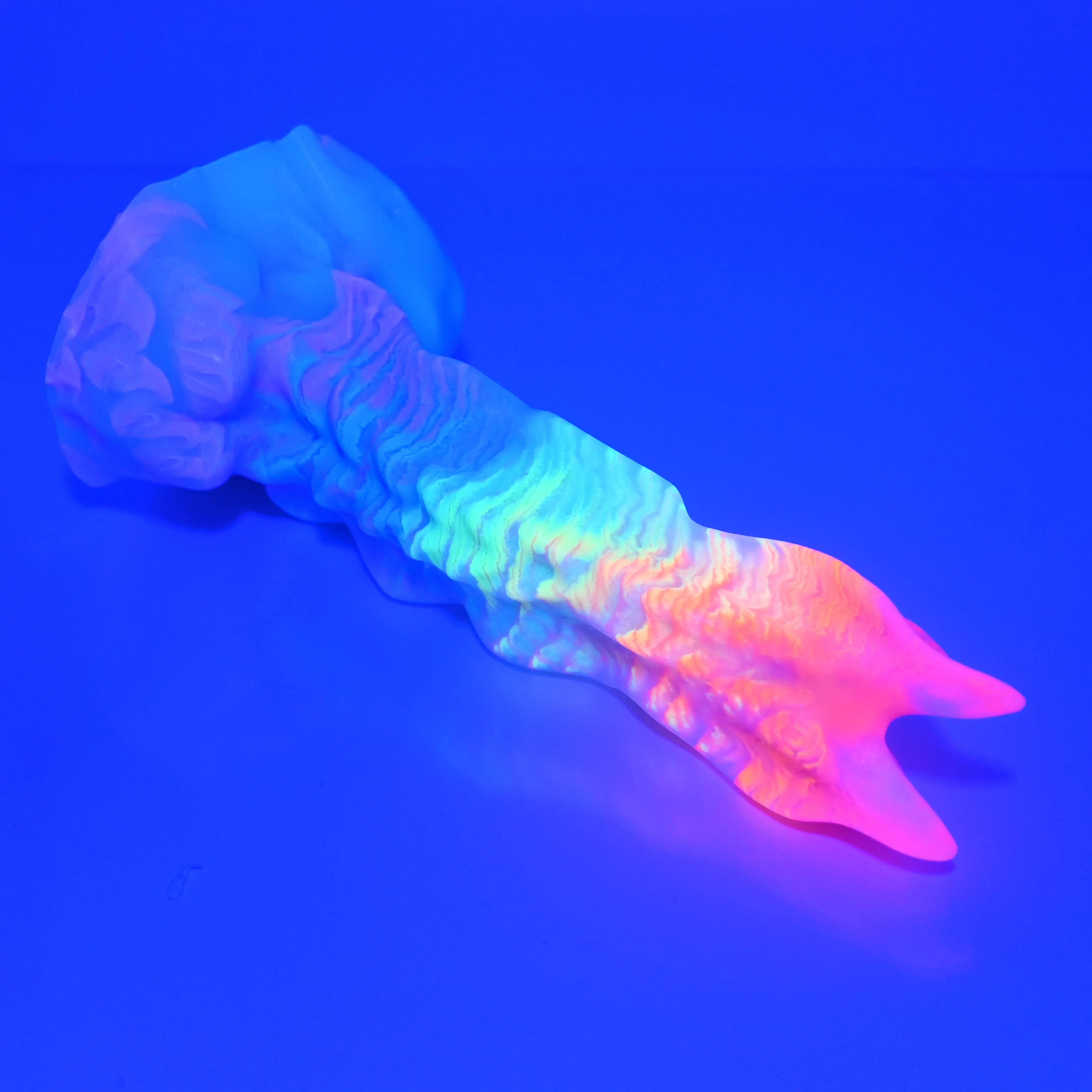 V2SBK94 Snark's Maw Small 0030 UV GITD - Image 3