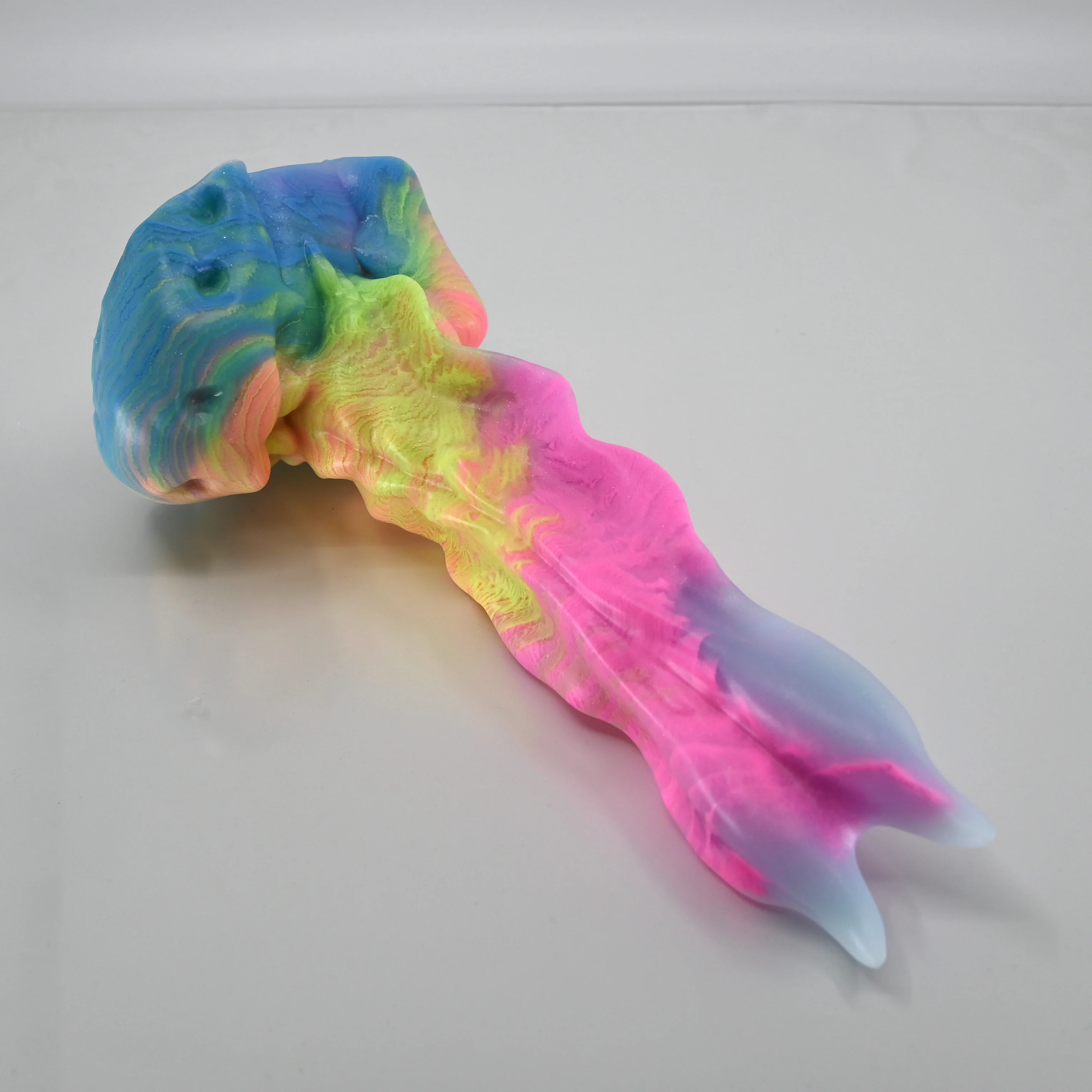 V2XBE23 Snark's Maw Small Super Soft UV GITD