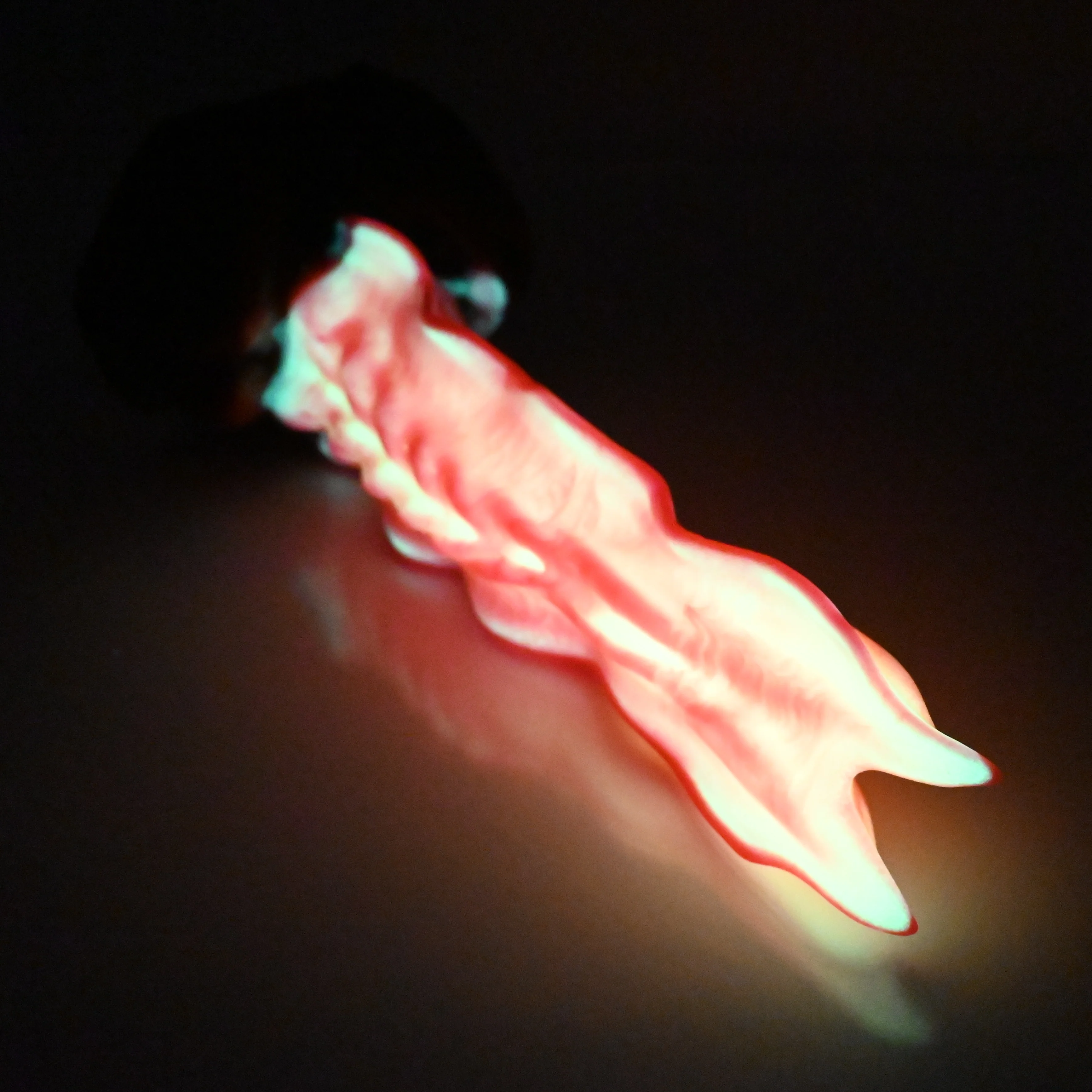 V3MBF22 Snark's Maw Medium Medium UV GITD - Image 4