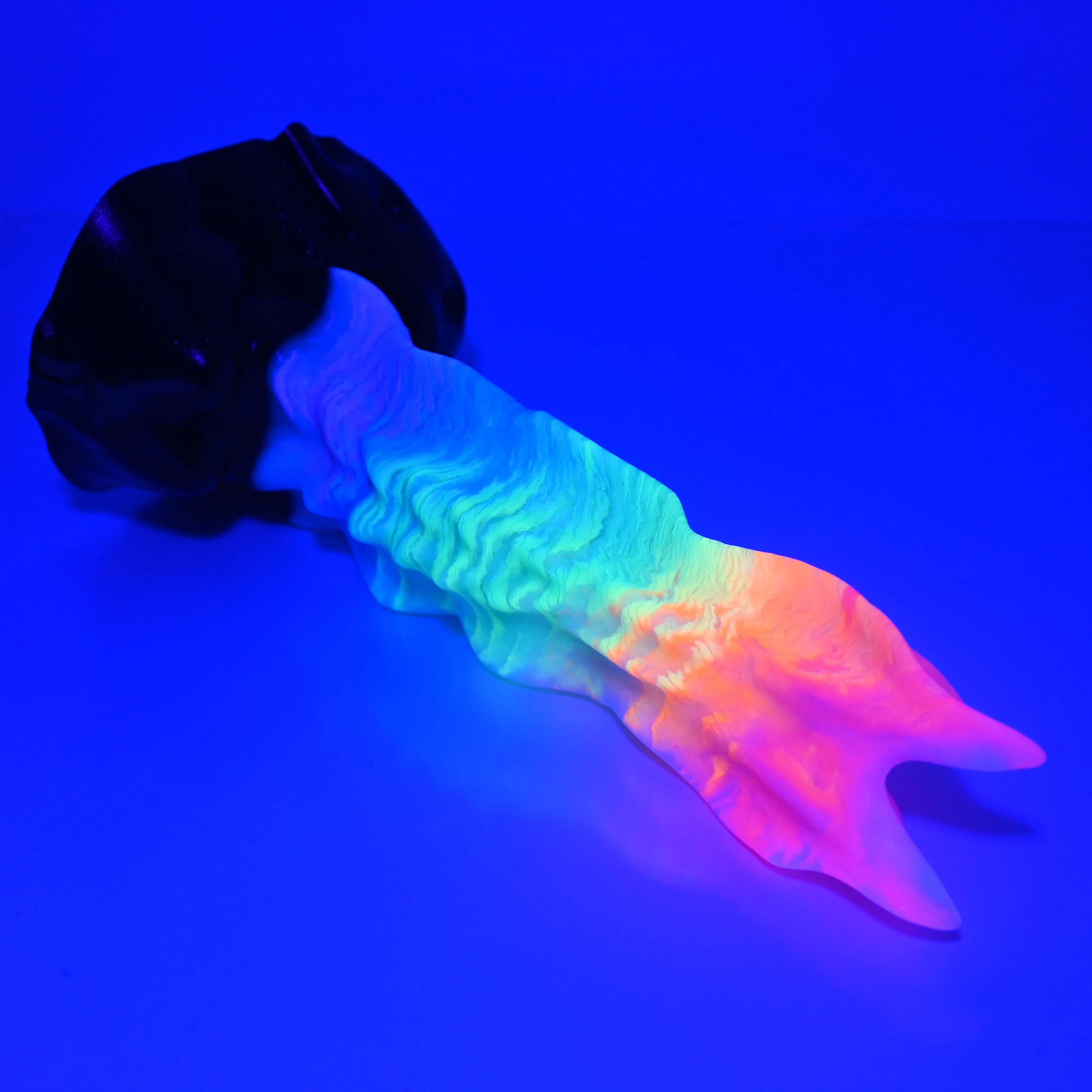 V3SBK93 Snark's Maw Medium 0030 UV GITD - Image 3